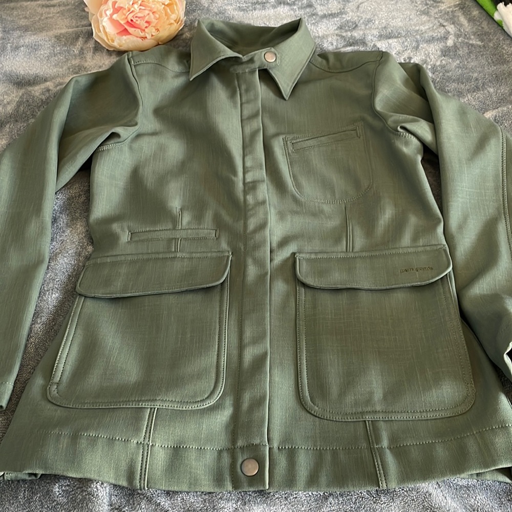 Classy ladies size x-small Patagonia jacket